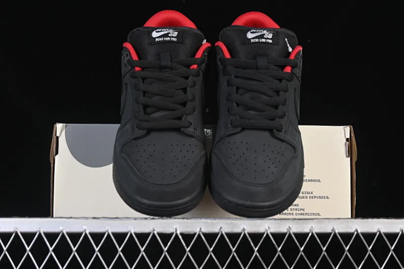All Categories Nk SB Dunk Series Nk SB Dunk Low Low-top sneakers Supreme x Nike SB Dunk Low "Ocean Fog" Limited Edition Black Warrior Low-top casual sneakers HQ8487-001